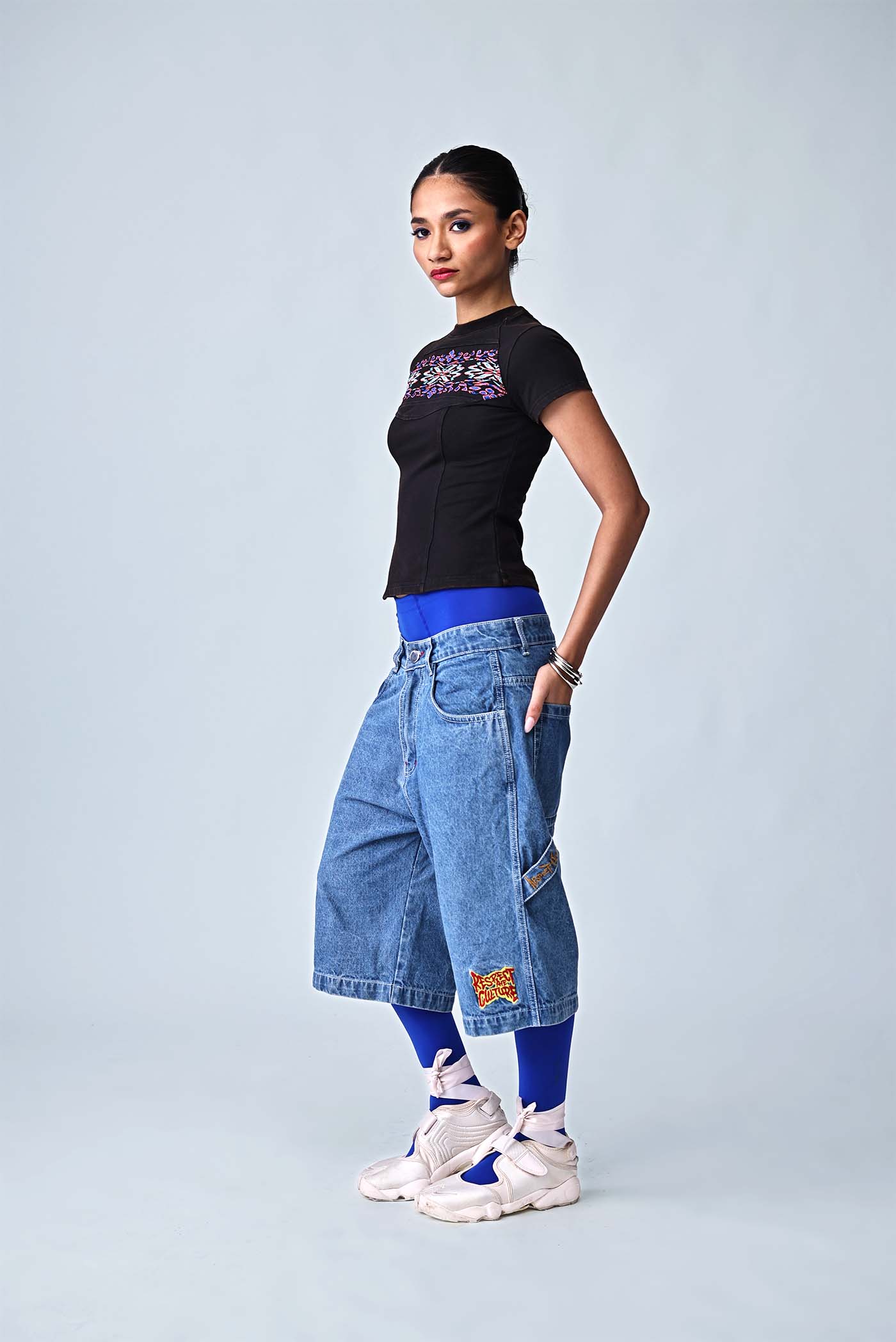 The Ikat Yoke Crop - Black