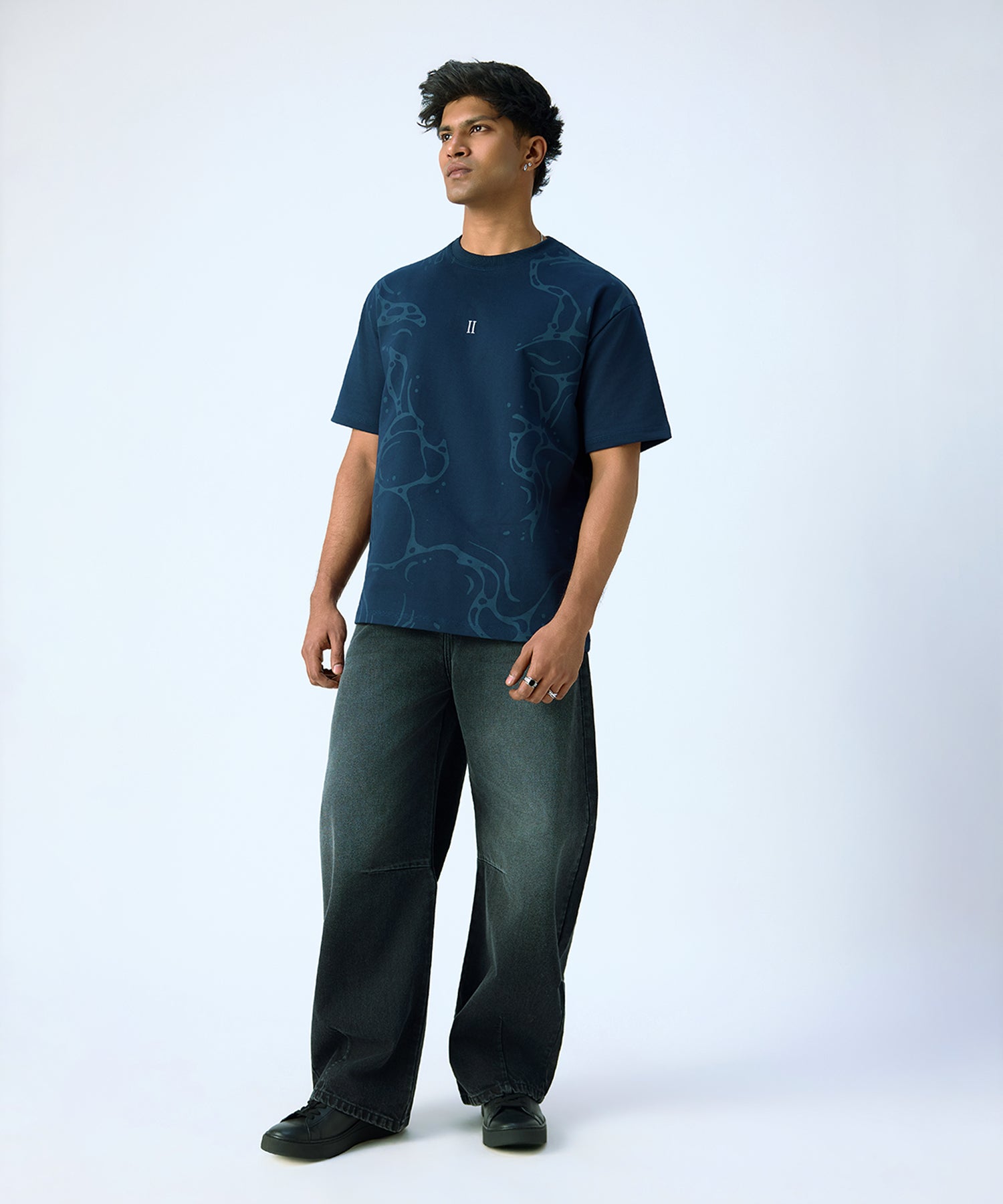 Stingray Tee Navy - Print Detail