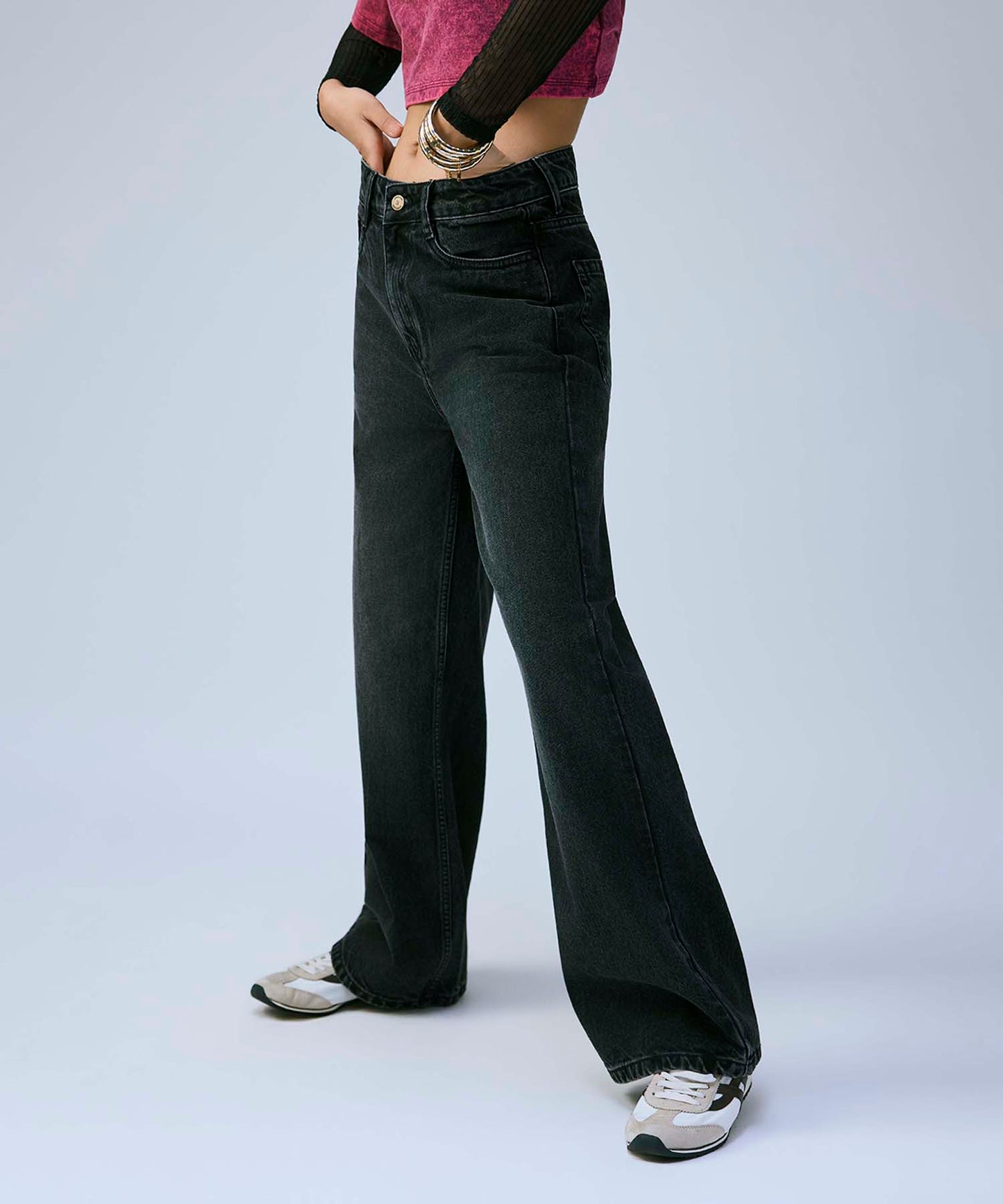 Black Infused Wide Leg Jeans women denim jeans by Ariiston India - fit detail view